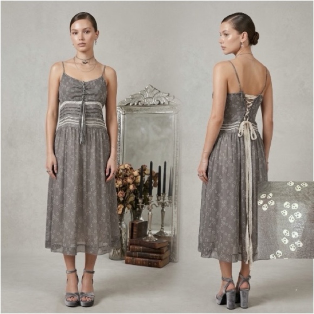 RARE Johnny Was 100% Silk Gray Hidden Skull Memento Mori Midi Corset Back Dress